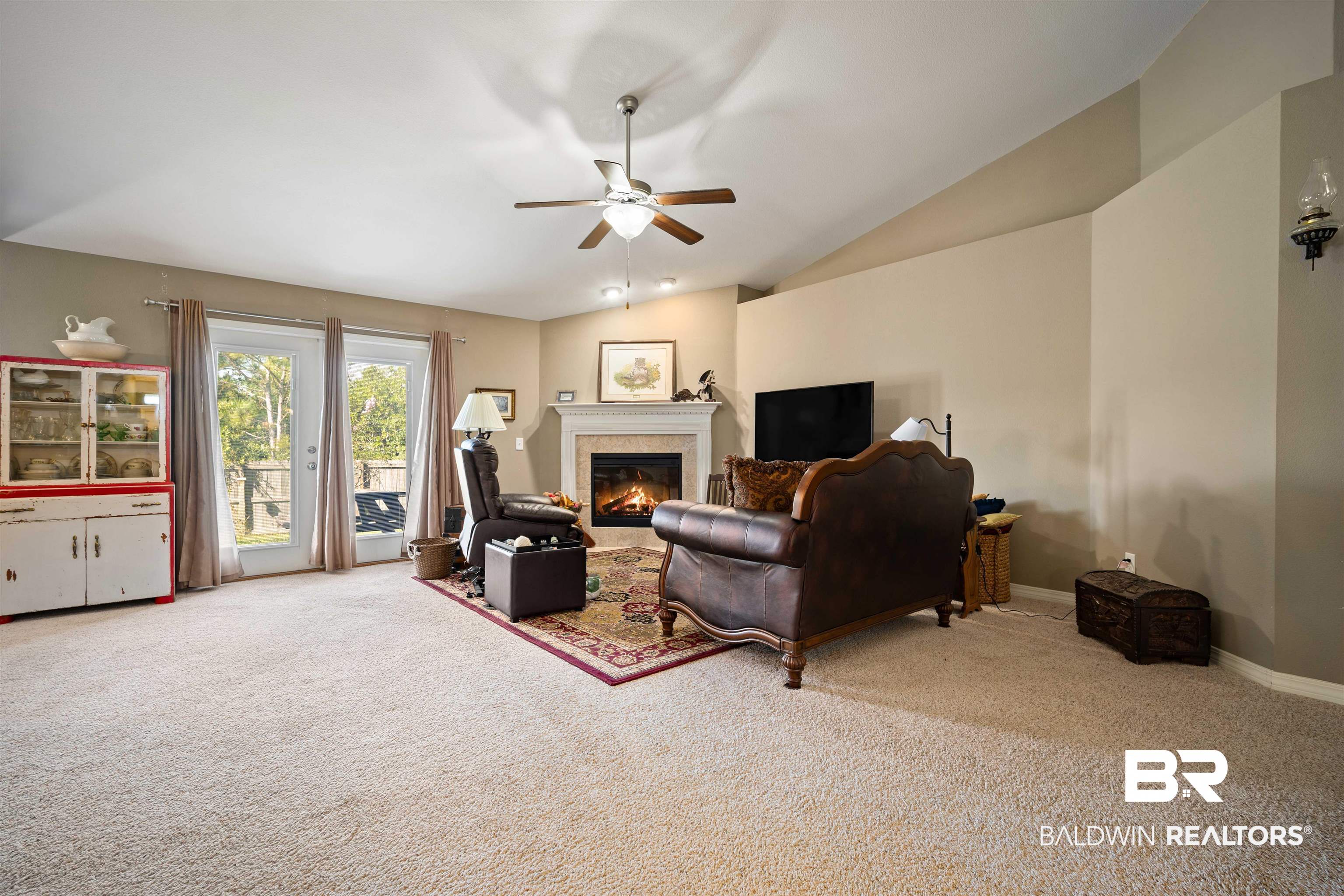 15405 Hearthstone Drive Foley, AL 36535 - Photo 4 of 31 Living Room