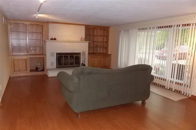 9911 Hosler Road Leo, IN 46765 - Photo 4 of 29
