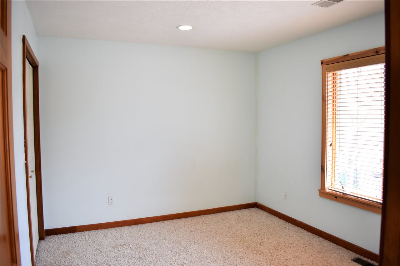 3601 South Maple Valley Road Suttons Bay, MI 49682 - Photo 22 of 41 1856565-21.JPG