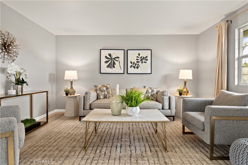 8213 Quartz Avenue Winnetka, CA 91306 - Photo 2 of 34