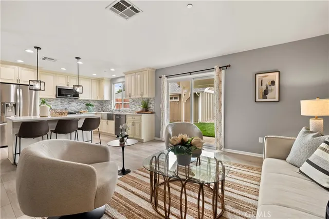 $6,745 | 8213 Quartz Avenue, Winnetka, CA 91306