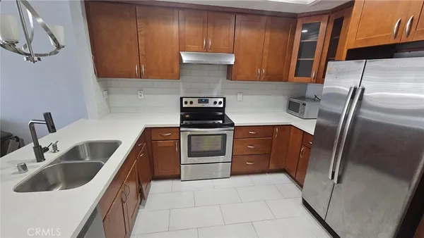 $2,800 | 876 Tangerine Street, Corona, CA 92879