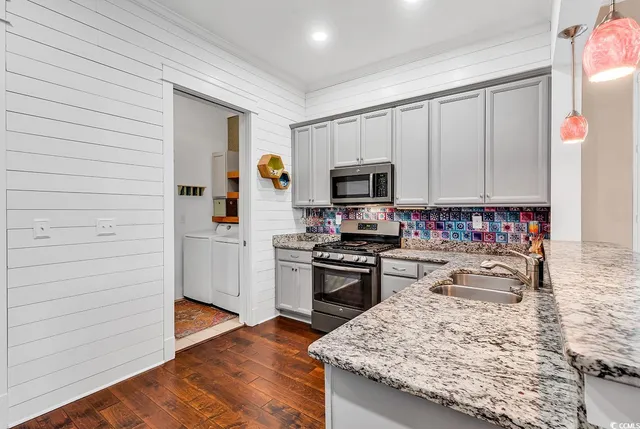 $599,900 | 1411 Peterson Street, Myrtle Beach, SC 29577