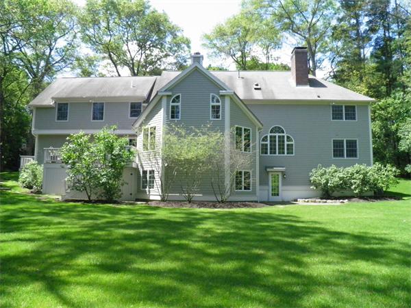 72 Byron Road Weston, MA 02493 - Photo 13 of 15