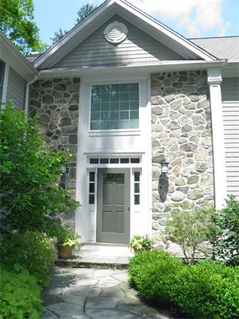 72 Byron Road Weston, MA 02493 - Photo 2 of 15