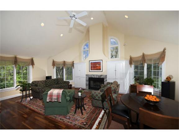 72 Byron Road Weston, MA 02493 - Photo 6 of 15
