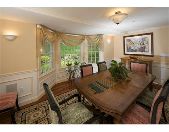 72 Byron Road Weston, MA 02493 - Photo 7 of 15