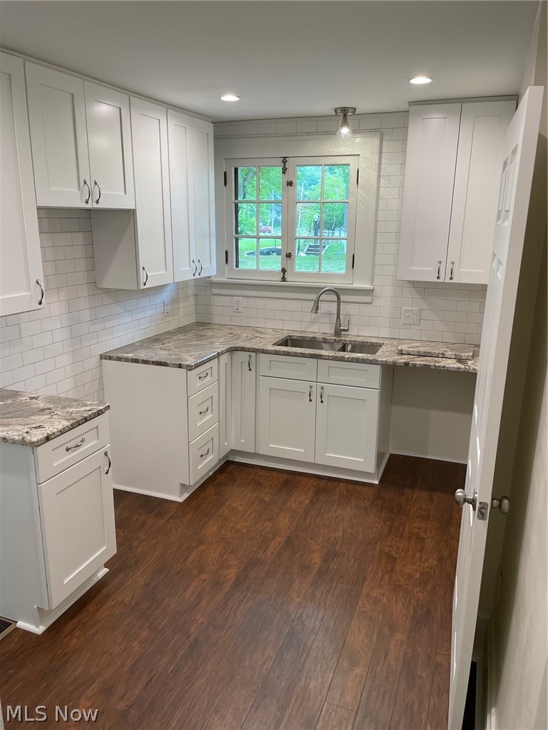 1694 Riverside Drive Akron, OH 44310 - Photo 4 of 19 Kitchen