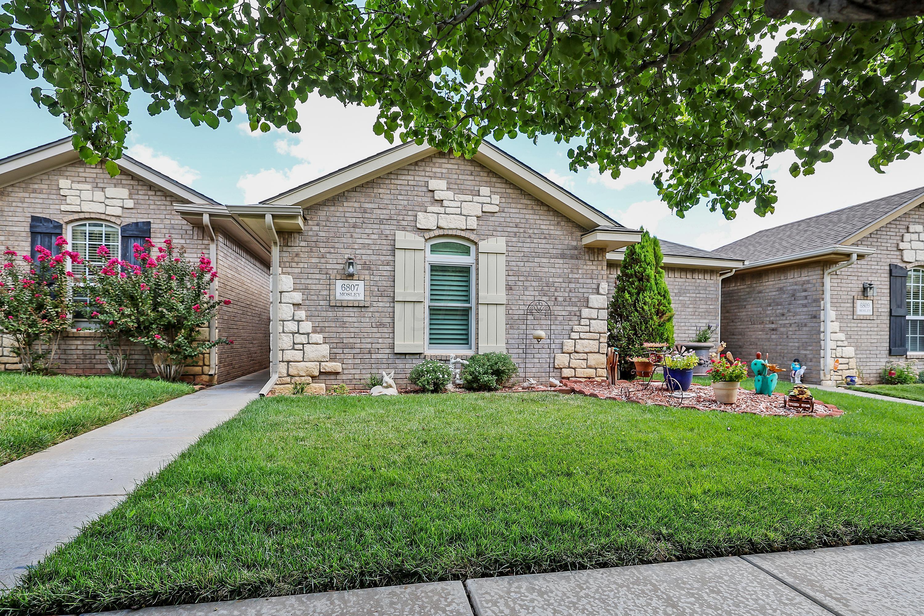 6807 Mosley Street Amarillo, TX 79119 - Photo 1 of 27 1-Front