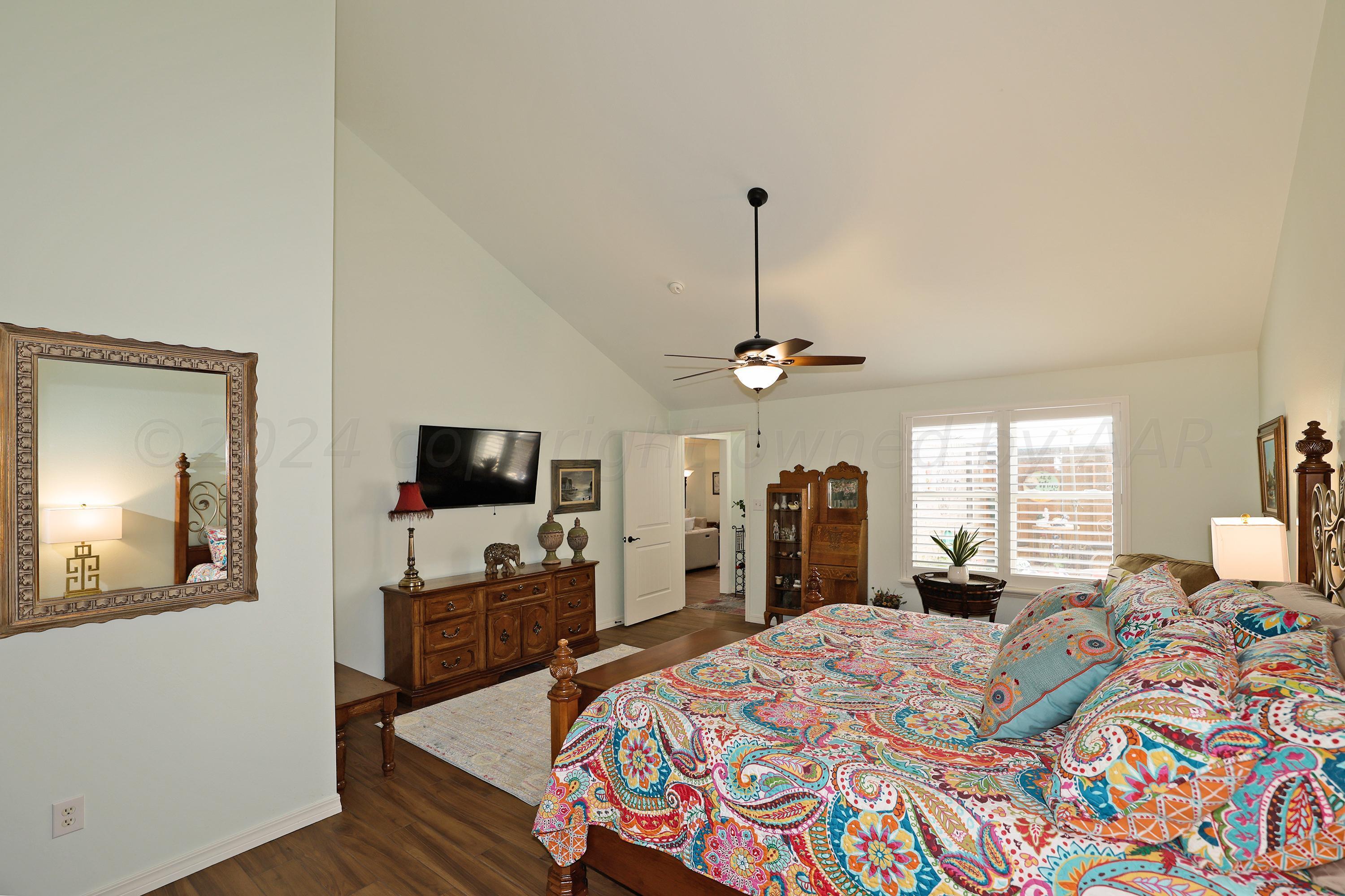 6807 Mosley Street Amarillo, TX 79119 - Photo 15 of 27 15-Primary Bedroom