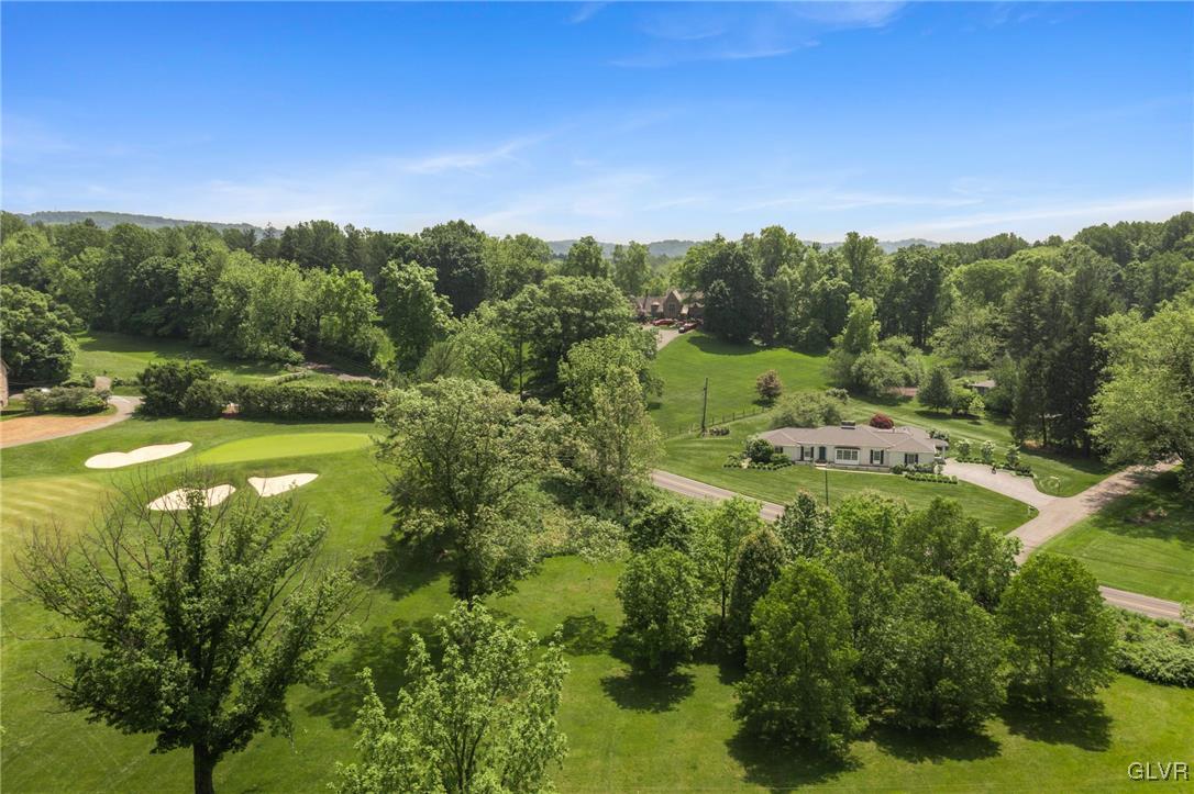 2545 Riverbend Road Allentown, PA 18103 - Photo 8 of 26 Gallery Image 8