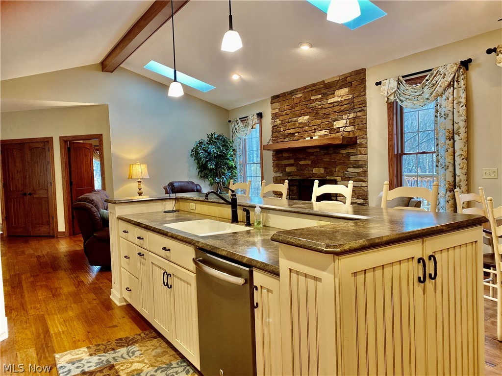 6298 Wolf Run Road Southeast Dennison, OH 44621 - Photo 4 of 28