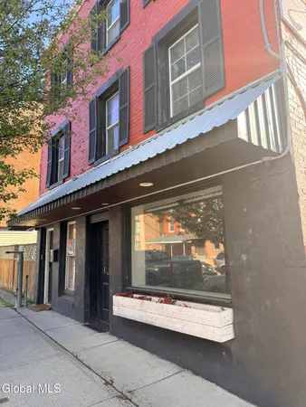$1,400 | 336 Congress Street, Unit 1, Troy, NY 12180