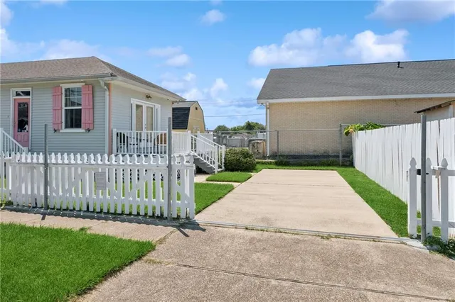 $2,350 | 606 De Armas Street, New Orleans, LA 70114