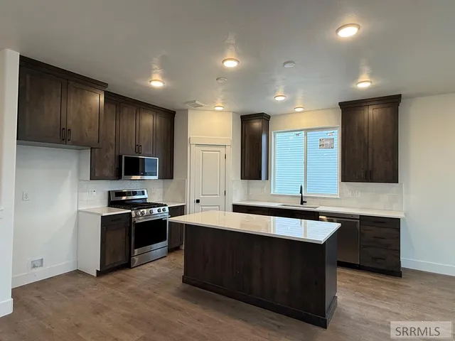 $489,900 | 146 North Hailey Crk Avenue, Rigby, ID 83442