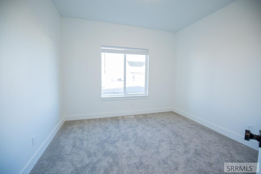 146 North Hailey Crk Avenue Rigby, ID 83442 - Photo 8 of 39