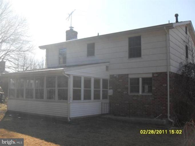 9503 Gunview Road Nottingham, MD 21236 - Photo 12 of 23 Exterior (Rear)