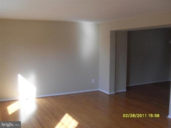 9503 Gunview Road Nottingham, MD 21236 - Photo 14 of 23 Living Room #2