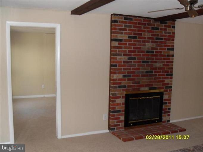 9503 Gunview Road Nottingham, MD 21236 - Photo 17 of 23 Den