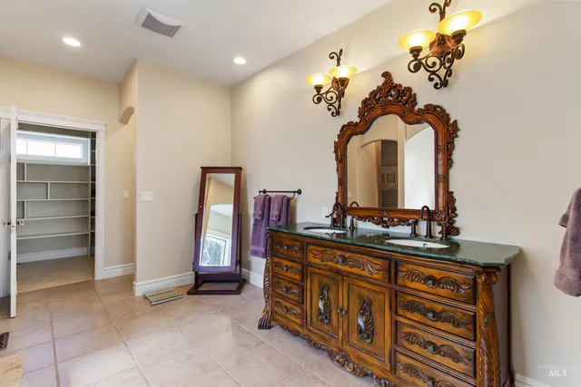 $790,000 | 3703 East 3793 North, Kimberly, ID 83341