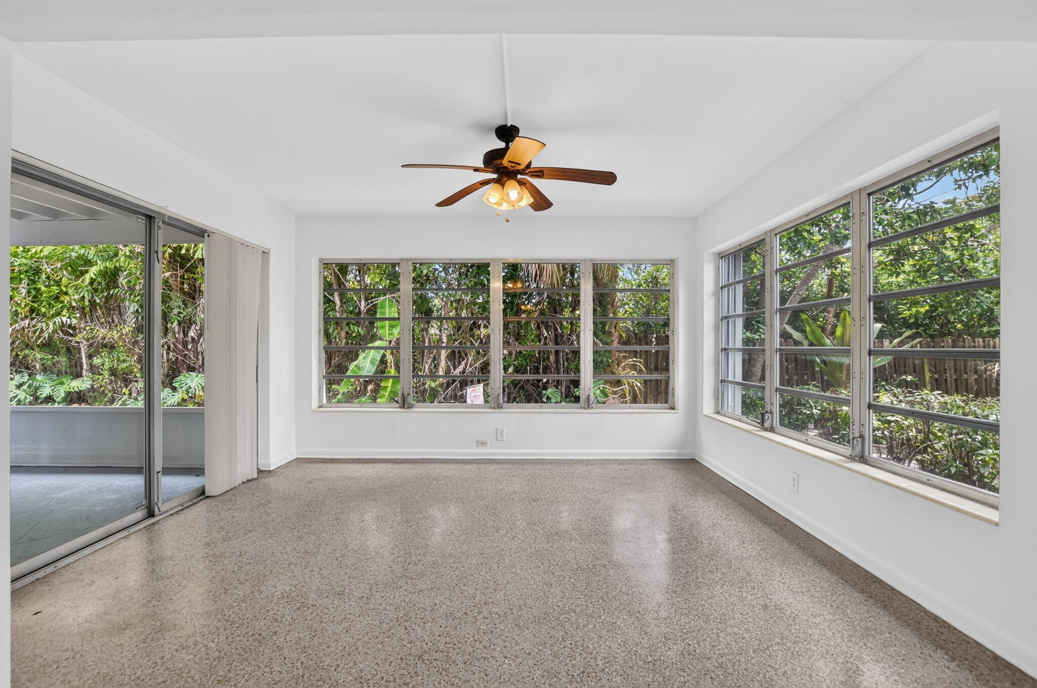 3398 Northeast 5th Avenue Boca Raton, FL 33431 - Photo 17 of 38 Sun Room