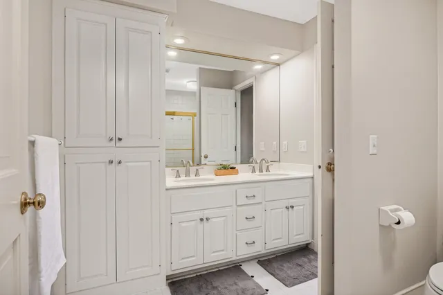 $1,097,600 | 4803 Chantrey Place, Minnetonka, MN 55345