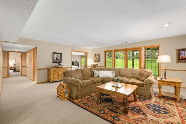 $1,097,600 | 4803 Chantrey Place, Minnetonka, MN 55345