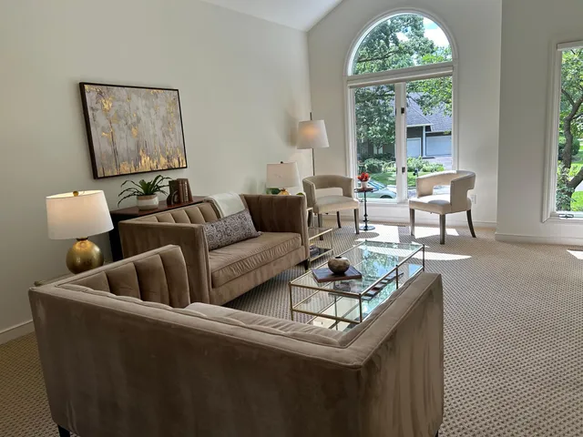 $1,097,600 | 4803 Chantrey Place, Minnetonka, MN 55345