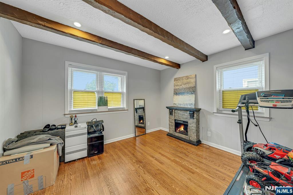 774 Ravenhill Road Ridgefield, NJ 07657 - Photo 15 of 31 Gallery Image 15