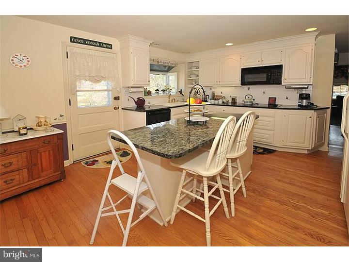1453 Tallyho Road Jenkintown, PA 19046 - Photo 9 of 25 Breakfast Room