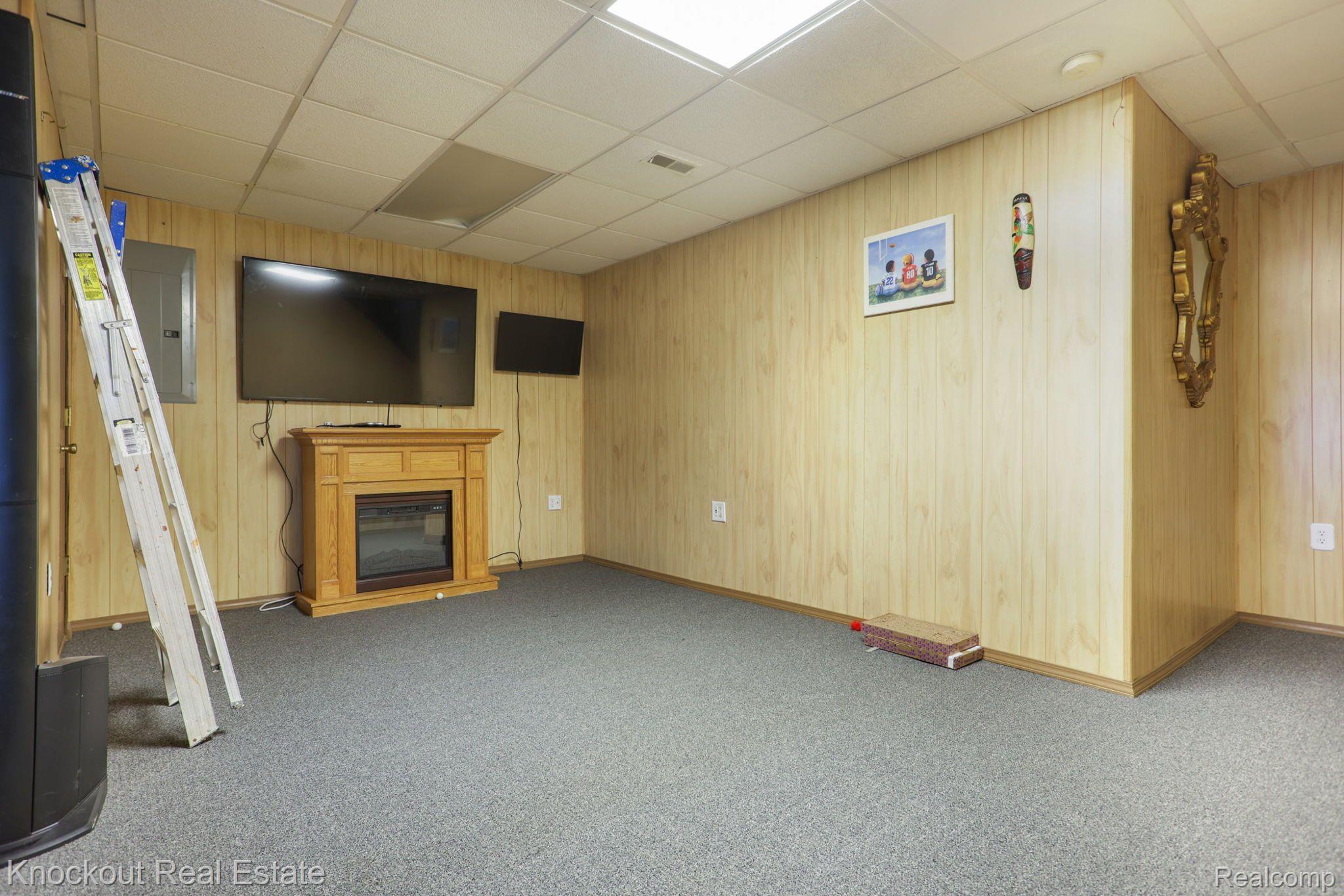 4025 South Irish Road Davison, MI 48423 - Photo 39 of 70 Gallery Image 39