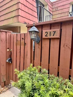 $289,000 | 217 Live Oak Lane, Boynton Beach, FL 33436