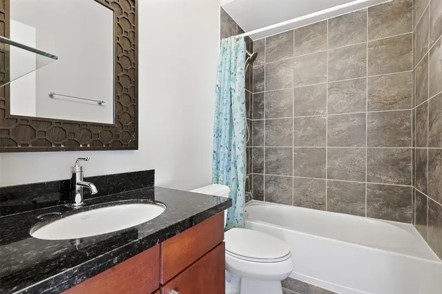 $3,499 | 1719 Welch Street, Unit A, Houston, TX 77006