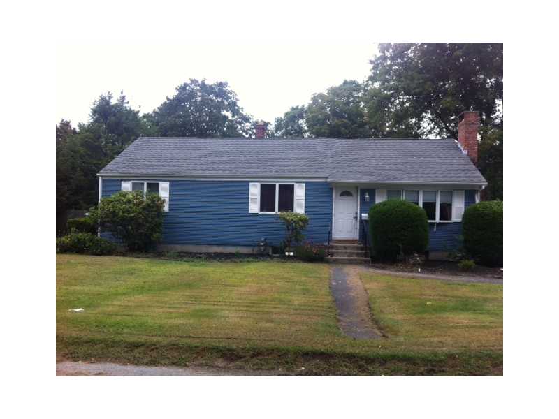 20 Mayfield Road Barrington, RI 02806 - Photo 1 of 7 Exterior Front.