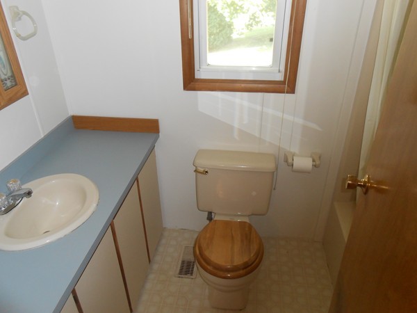2 Victoria Springfield, MA 01104 - Photo 9 of 19 Gallery Image 9