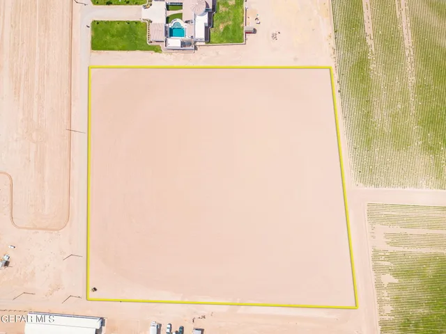 a picture of a bathroom with a sink