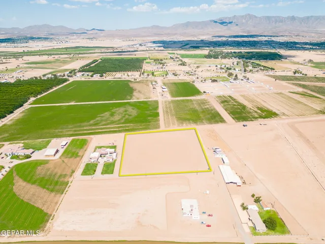 a view of an ocean view