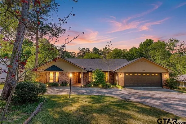 $360,000 | 1208 Hilltop Run, Hideaway, TX 75771
