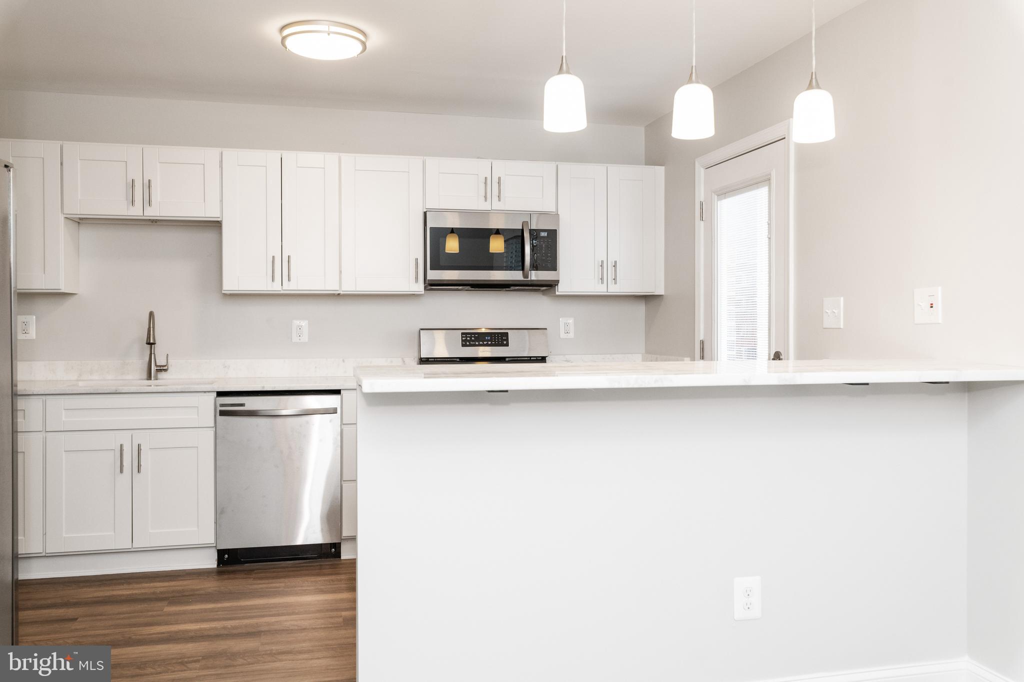 6232 Radecke Avenue Baltimore, MD 21206 - Photo 7 of 26 Breakfast Bar
