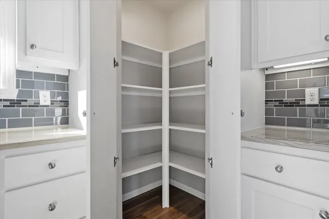 $499,000 | 1735 Red Oak Street, Green Bay, WI 54313