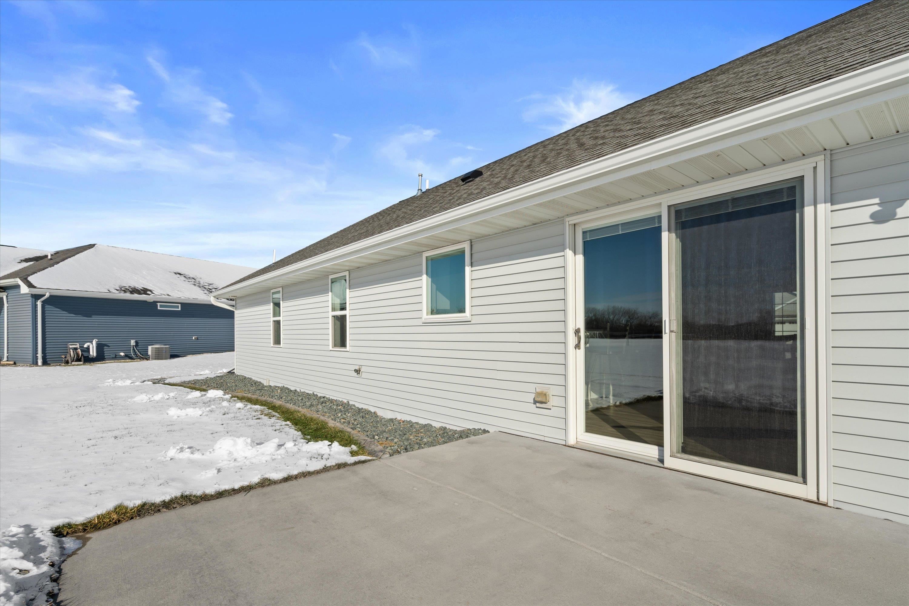 1735 Red Oak Street Green Bay, WI 54313 - Photo 36 of 40