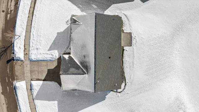 $499,000 | 1735 Red Oak Street, Green Bay, WI 54313