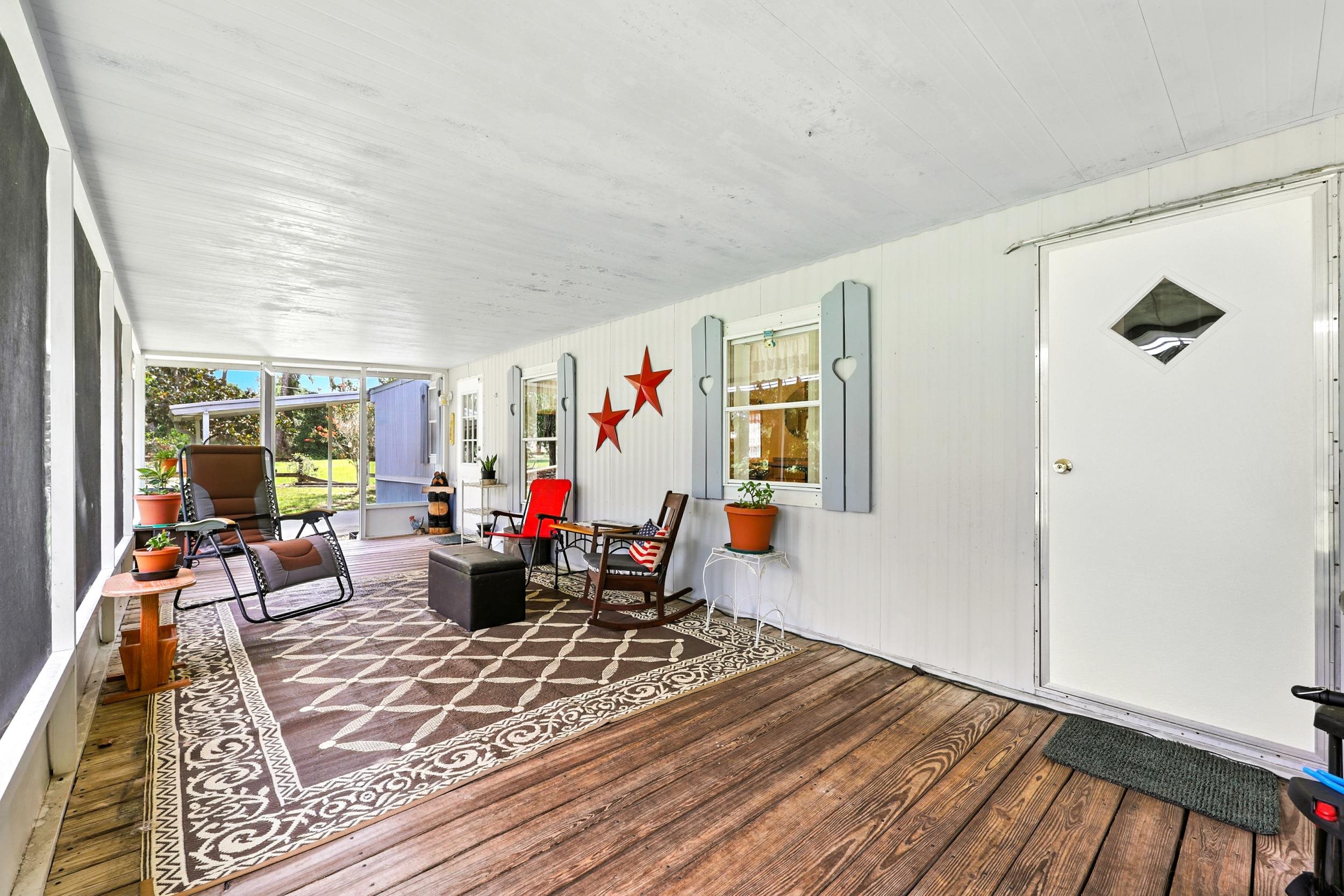 210 Hess Road Crescent City, FL 32112 - Photo 3 of 26 Gallery Image 3