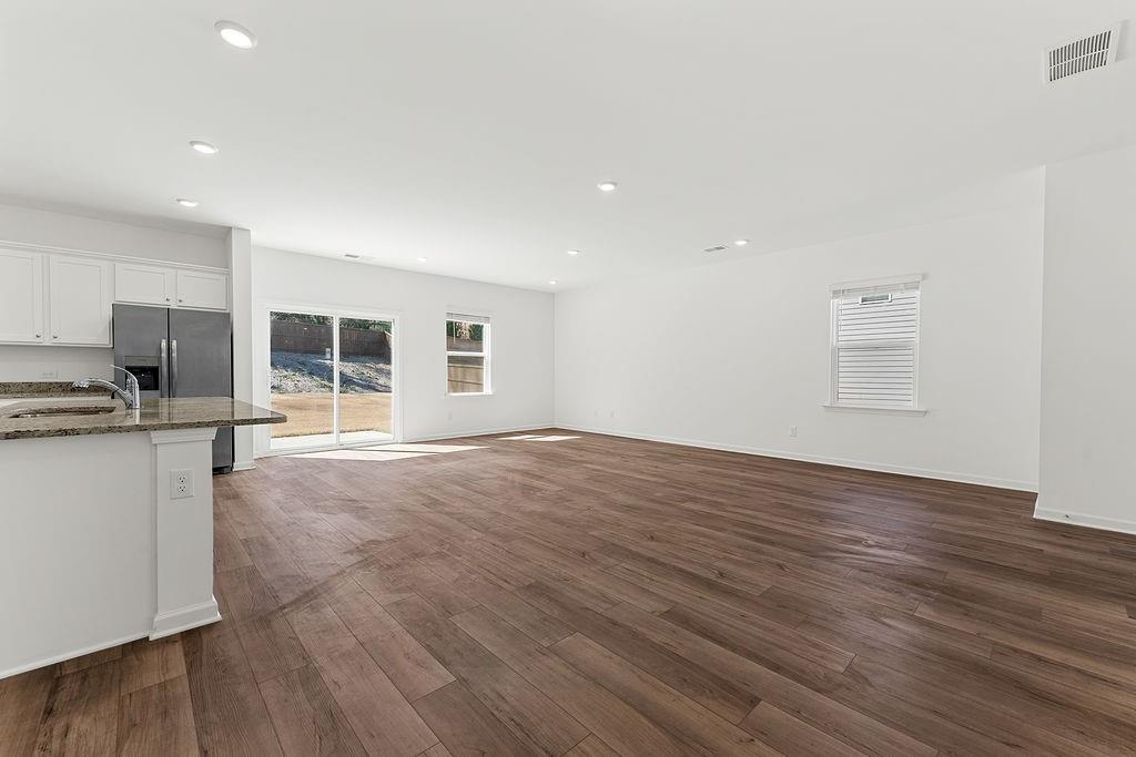 103 Dewitt Drive Jefferson, GA 30549 - Photo 10 of 50