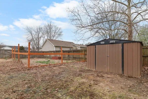 $1,700 | 3809 Man O War Boulevard, Clarksville, TN 37042
