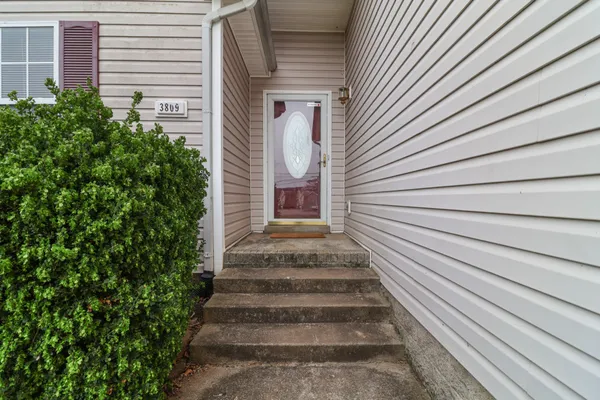 $1,700 | 3809 Man O War Boulevard, Clarksville, TN 37042