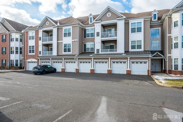 $525,000 | 2822 Edward Stec Boulevard, Edison, NJ 08837