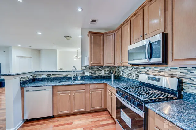 $525,000 | 2822 Edward Stec Boulevard, Edison, NJ 08837