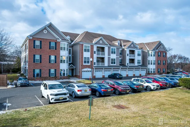 $525,000 | 2822 Edward Stec Boulevard, Edison, NJ 08837