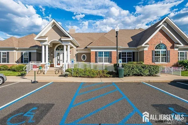 $525,000 | 2822 Edward Stec Boulevard, Edison, NJ 08837